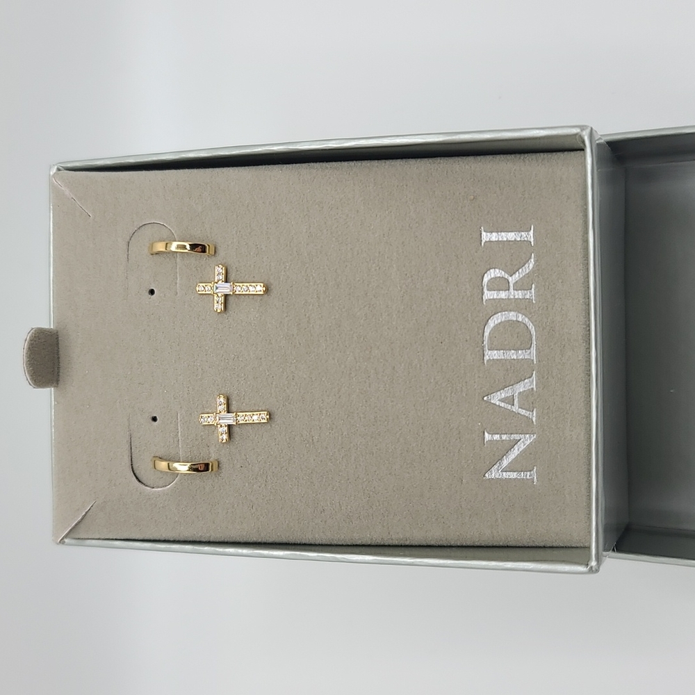 NWT Nadri CZ Gold Half Hoop & Cross Stud Earring Set✨